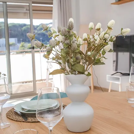 Апартаменти Florida Spacious Luxury Renovated 2025